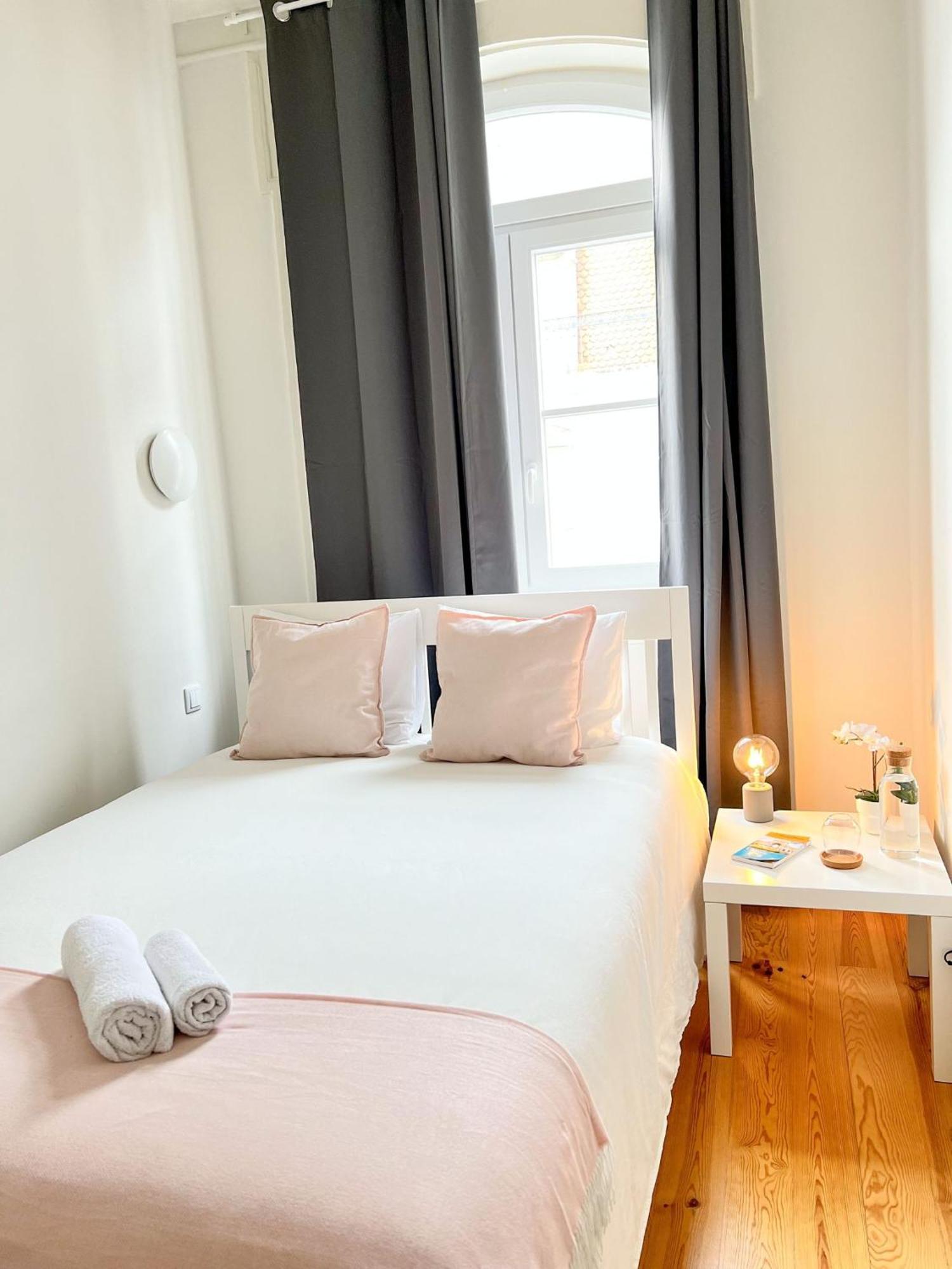 Cozy Room With Privative Bathroom On Rua Augusta Lisbona Esterno foto