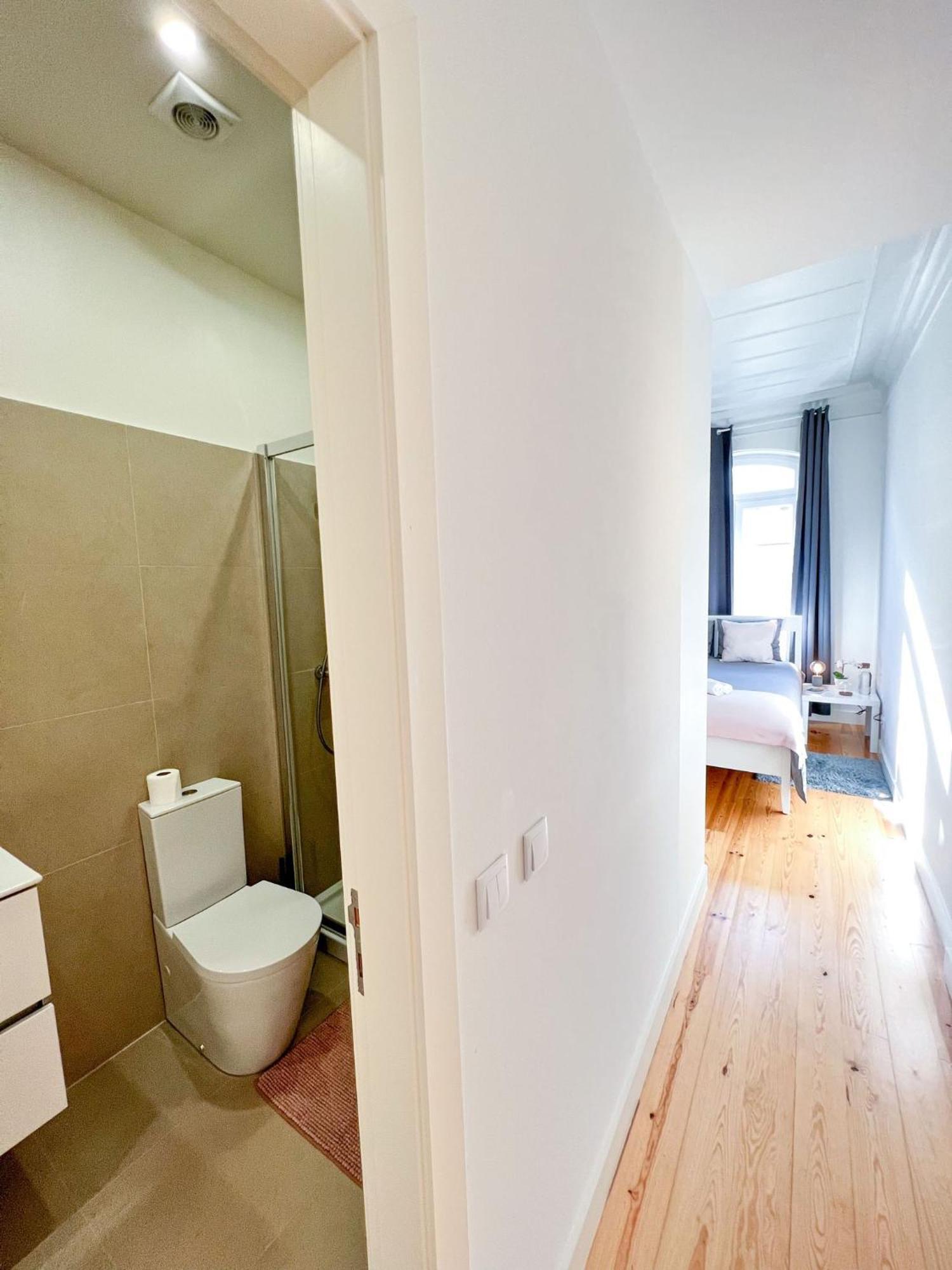 Cozy Room With Privative Bathroom On Rua Augusta Lisbona Esterno foto